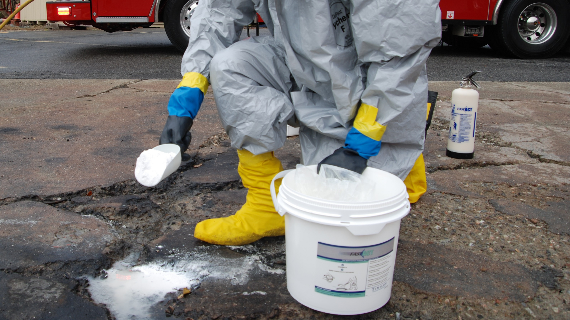 Chemical Spill Response: Reducing Risk and Cleanup Complexity from the Start